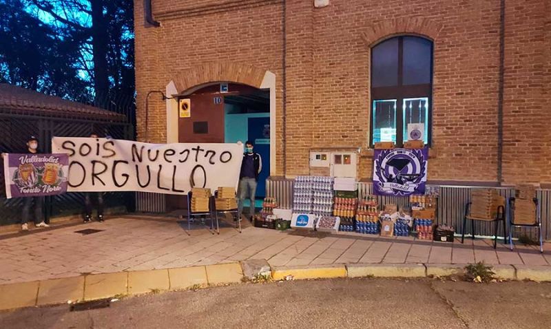 Las peñas del Real Valladolid y Topepizza colaboran donando alimentos